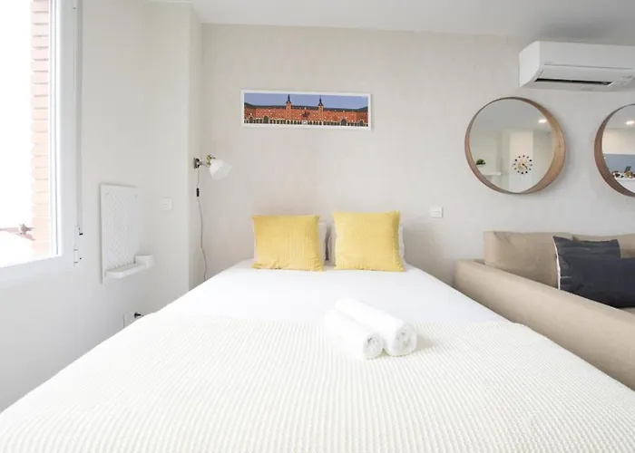 New And Cozy-Studio-Chueca